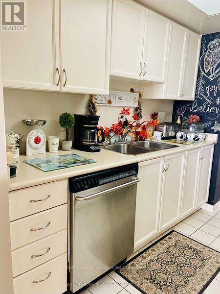 Photo 9 of 1205 65 Ellen Street, Barrie ON