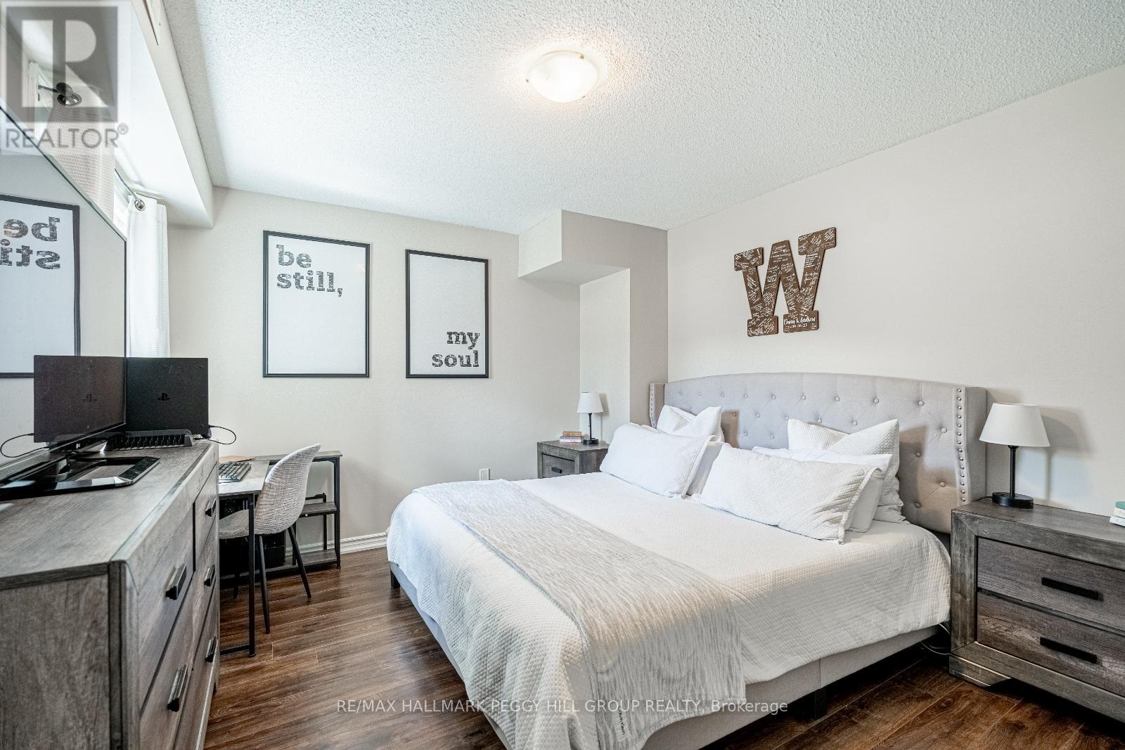 Photo 3 of 7 25 Madelaine Drive, Barrie ON