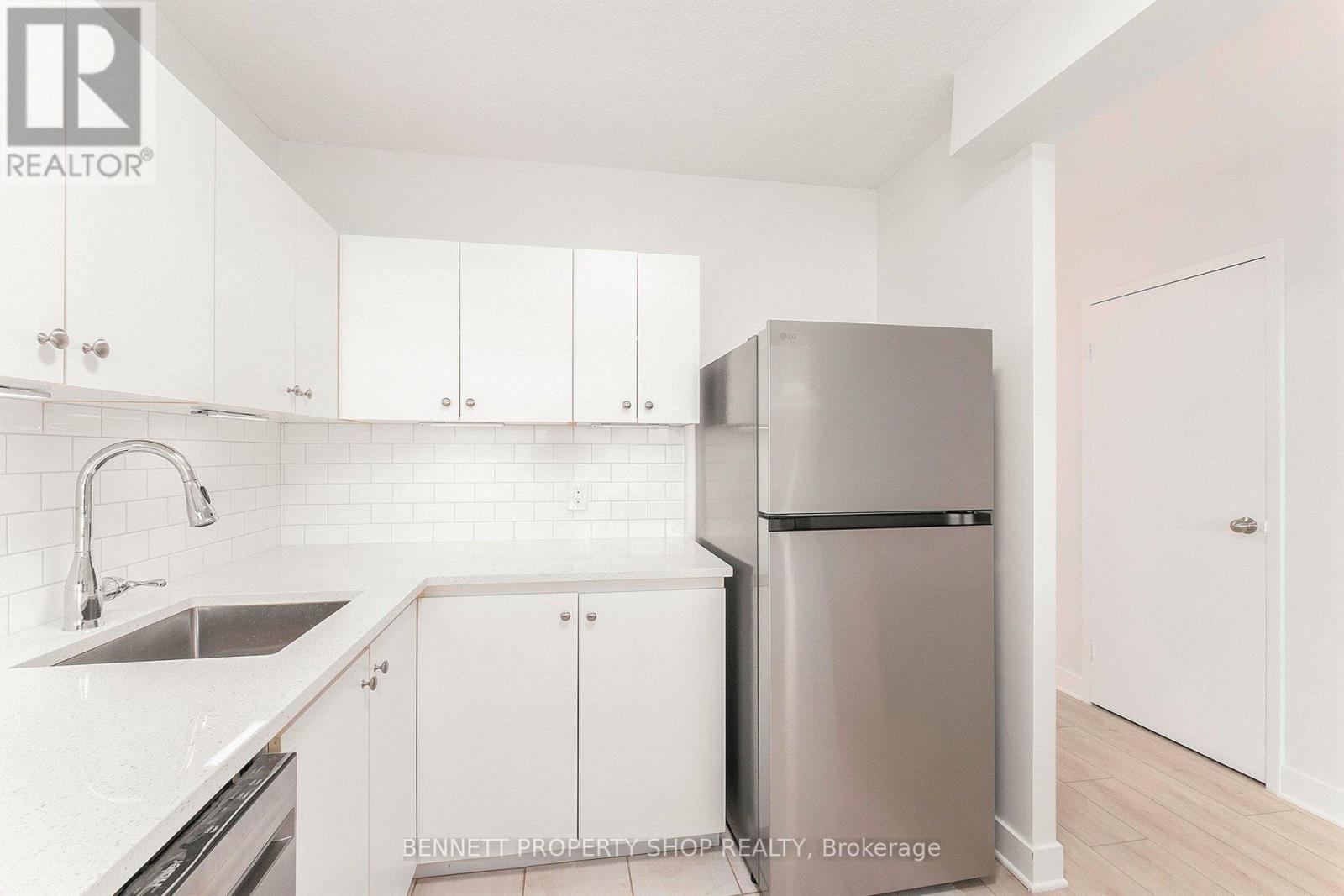 Photo 11 of 2209 900 Dynes Road, Ottawa ON