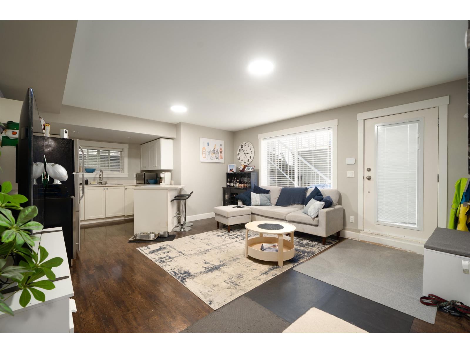 Photo 34 of 17343 1 Avenue, Surrey BC