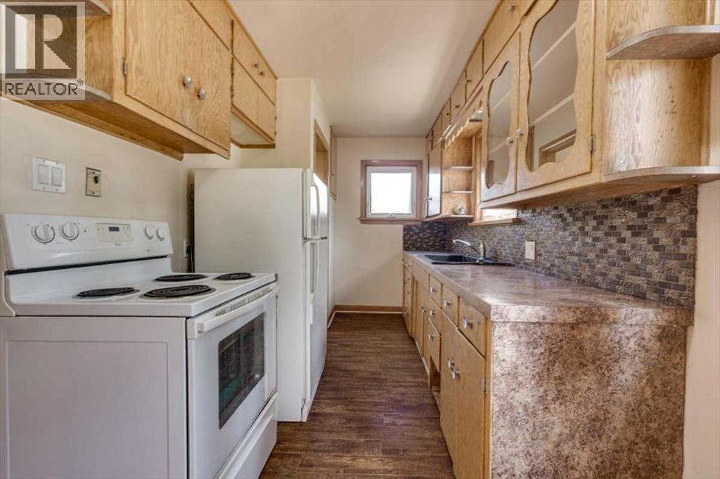 Photo 18 of 4018 47 Street, Red Deer AB