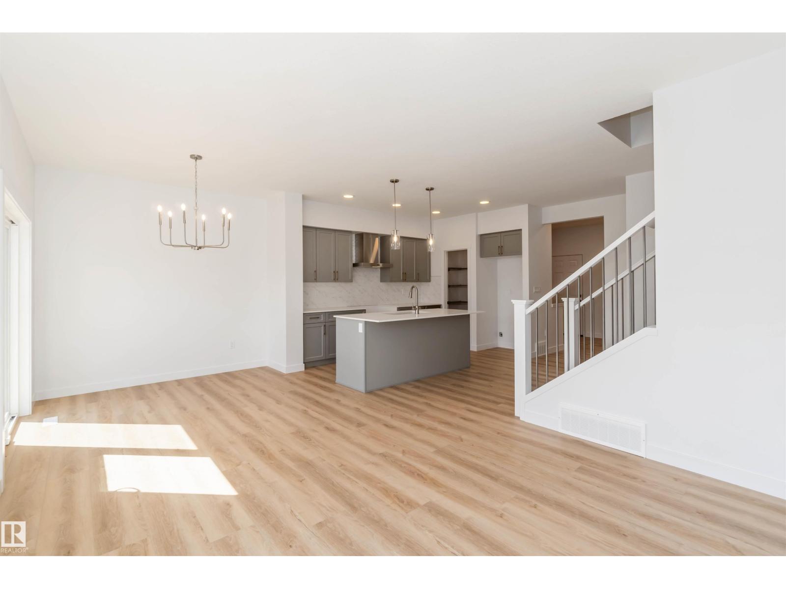 Photo 35 of 8731 182 Av Nw, Edmonton AB