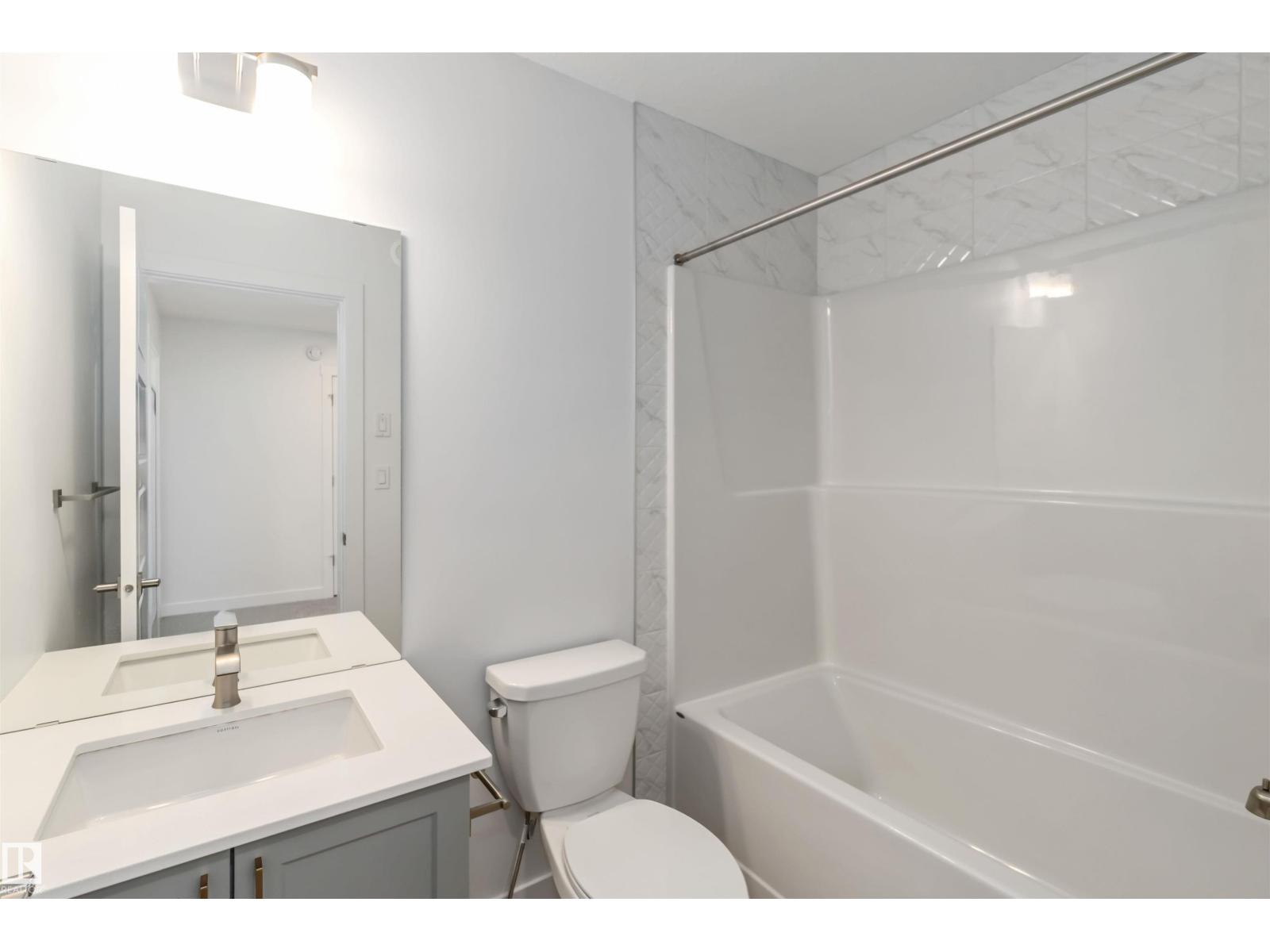 Photo 32 of 8731 182 Av Nw, Edmonton AB