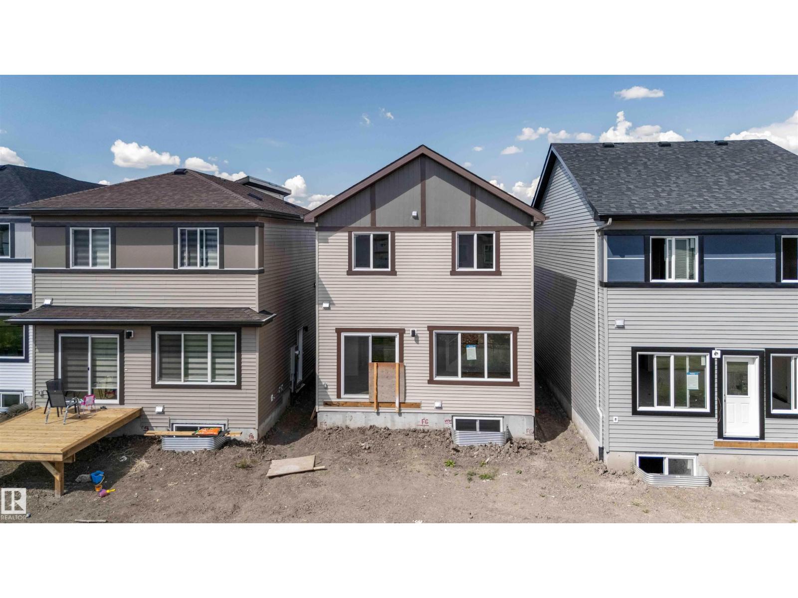 Photo 24 of 8731 182 Av Nw, Edmonton AB