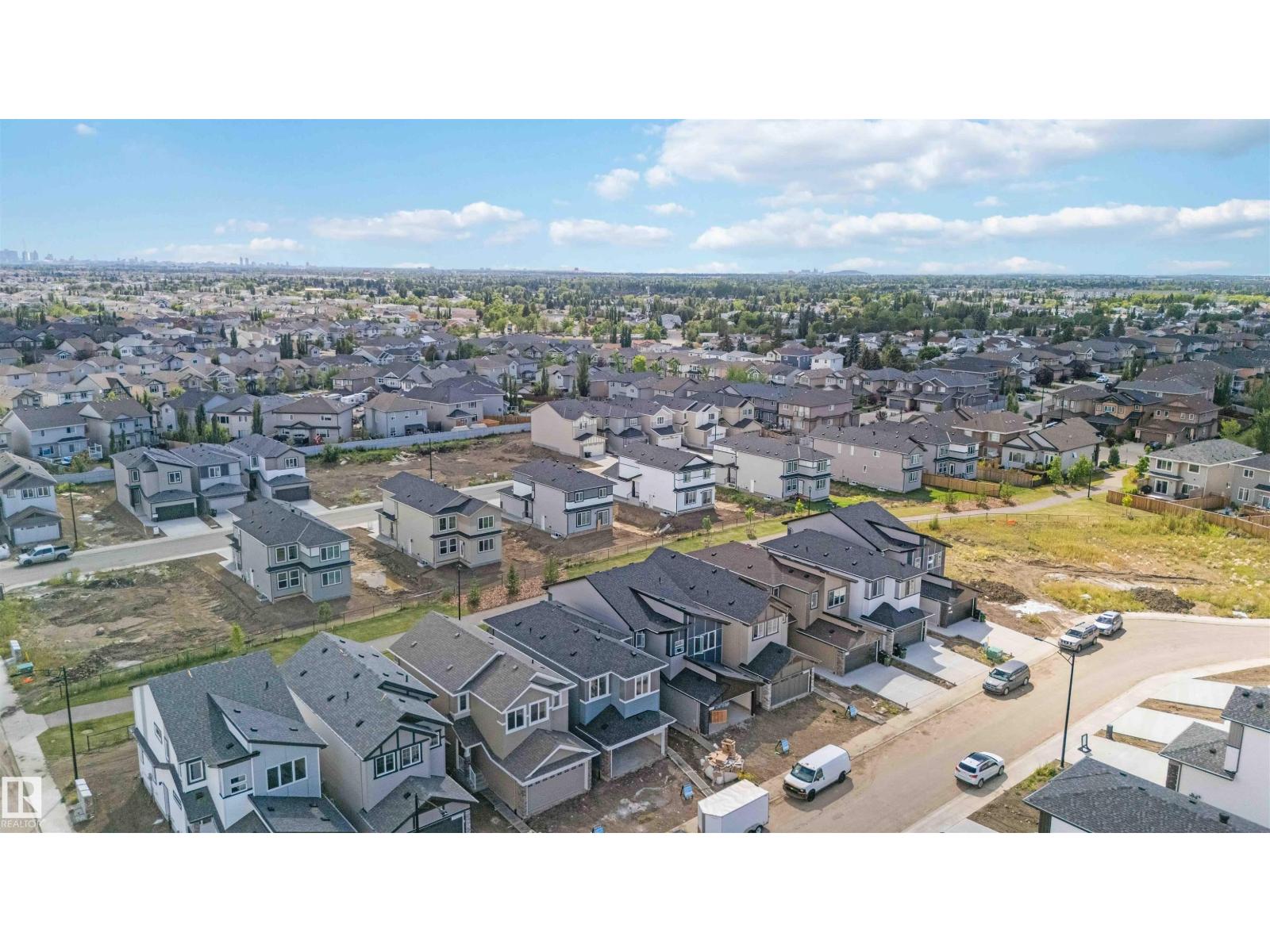 Photo 21 of 8731 182 Av Nw, Edmonton AB