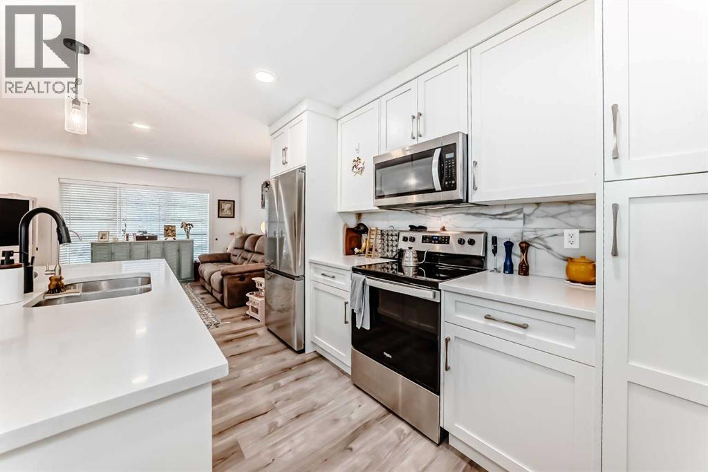 Photo 20 of 31 Evergreen Way, Red Deer AB