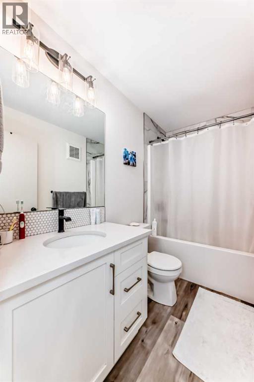 Photo 14 of 31 Evergreen Way, Red Deer AB