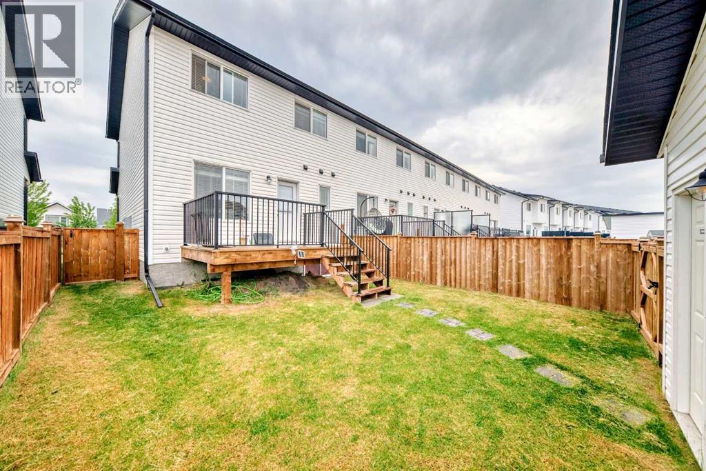 Photo 8 of 31 Evergreen Way, Red Deer AB