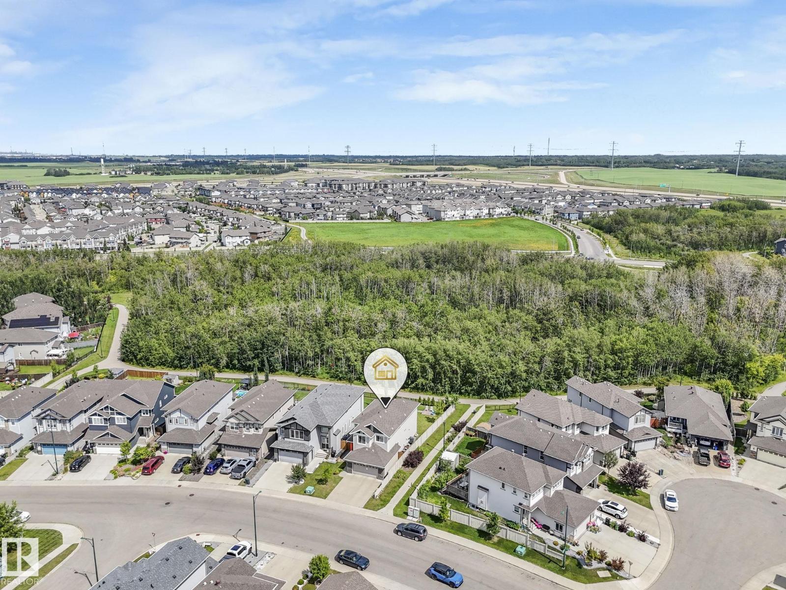 Photo 14 of 3683 8 St Nw, Edmonton AB