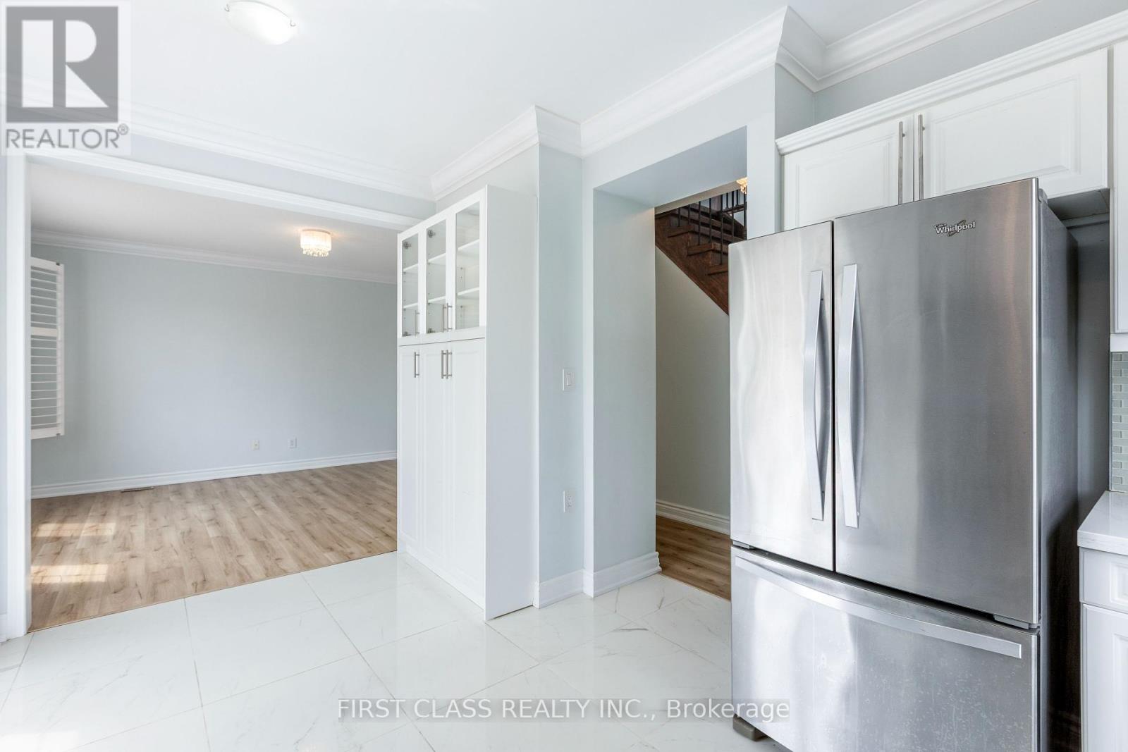Photo 31 of 802 Yates Drive, Milton ON