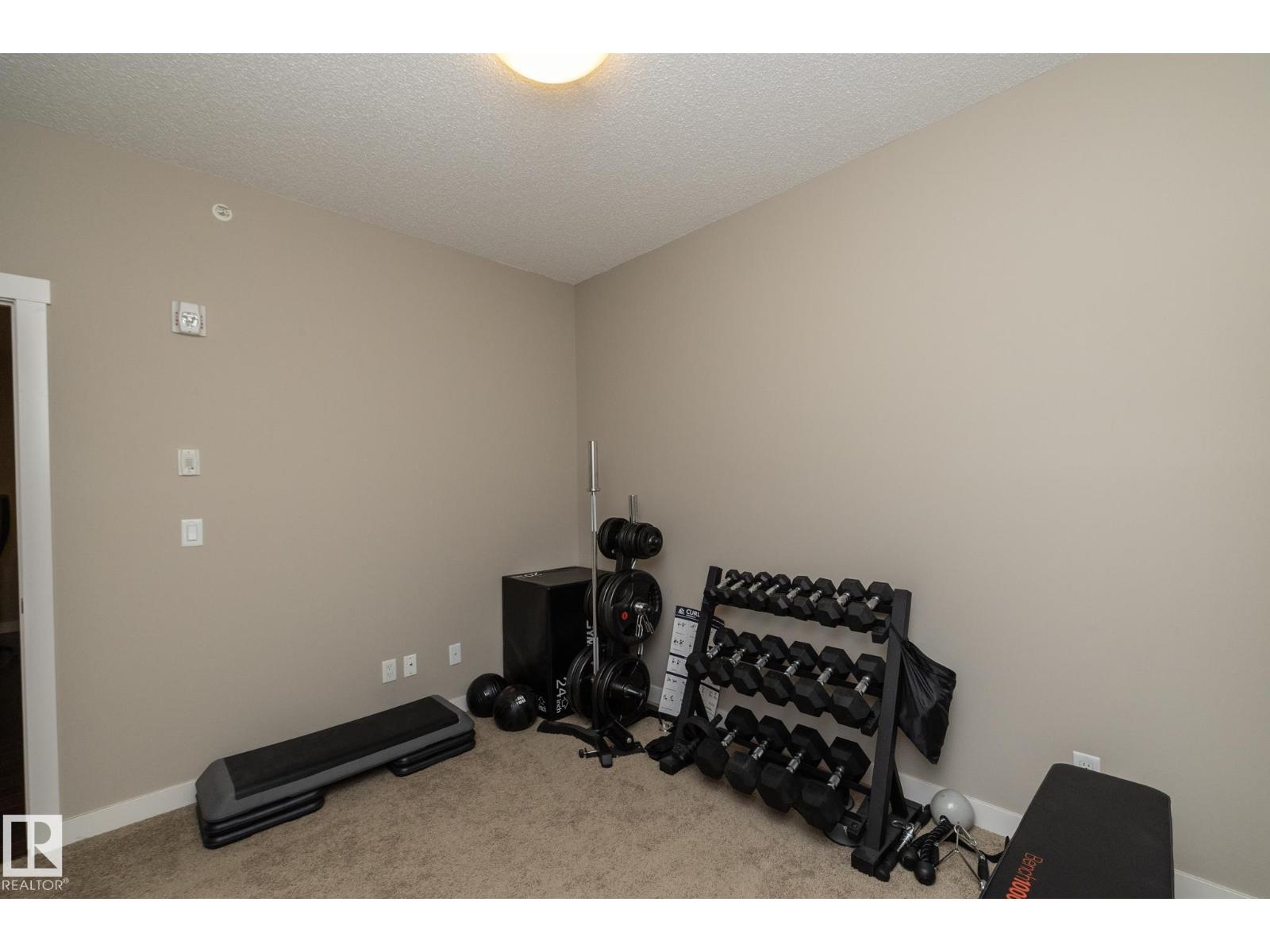 Photo 9 of 402 2207 44 Av Nw, Edmonton AB