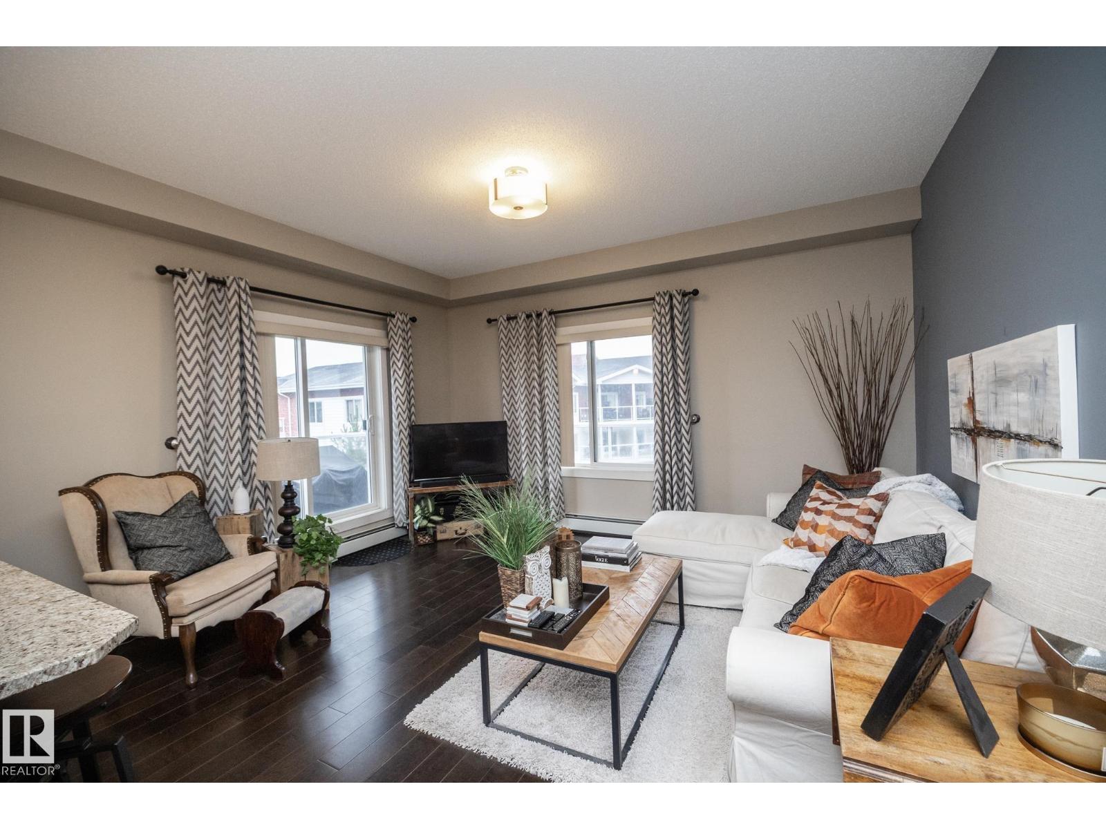 Photo 21 of 402 2207 44 Av Nw, Edmonton AB