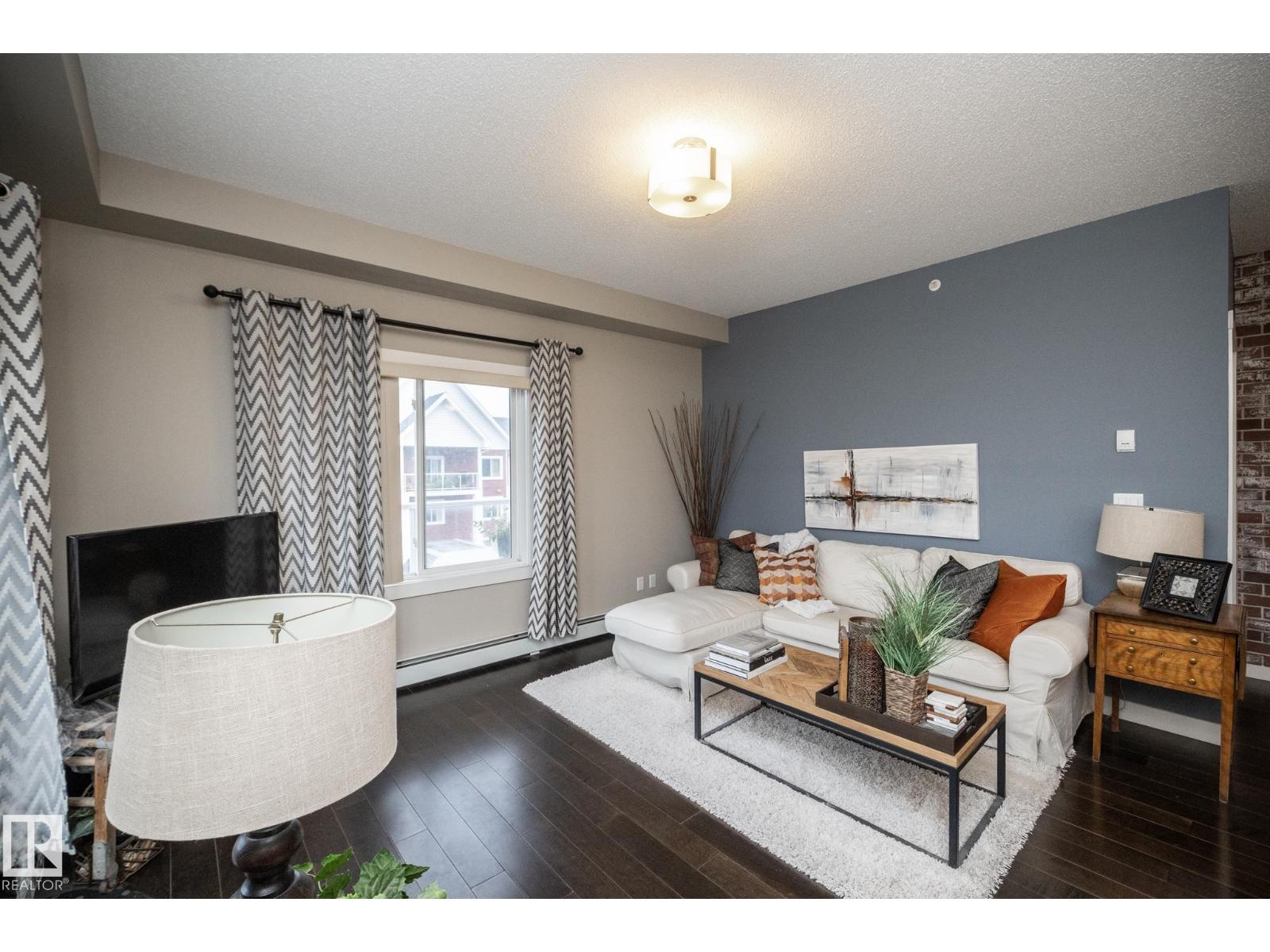 Photo 22 of 402 2207 44 Av Nw, Edmonton AB