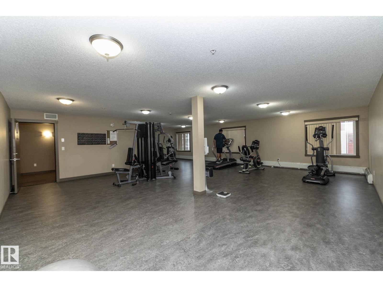 Photo 39 of 402 2207 44 Av Nw, Edmonton AB