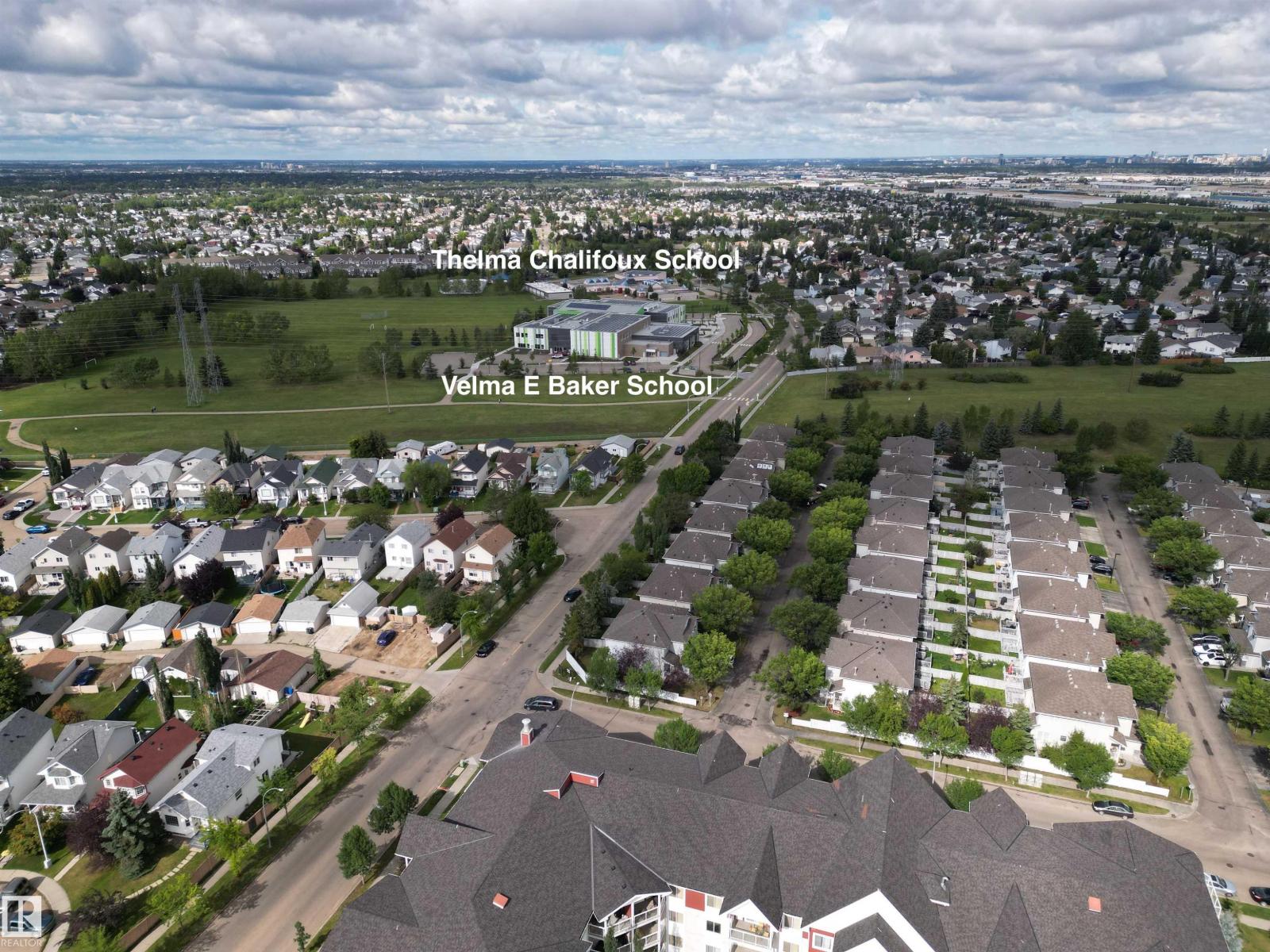 Photo 52 of 402 2207 44 Av Nw, Edmonton AB