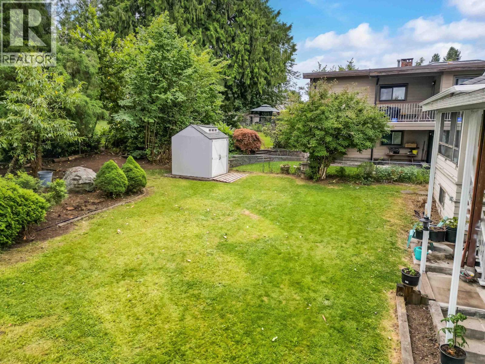 Photo 24 of 5540 Laurel Street, Burnaby BC