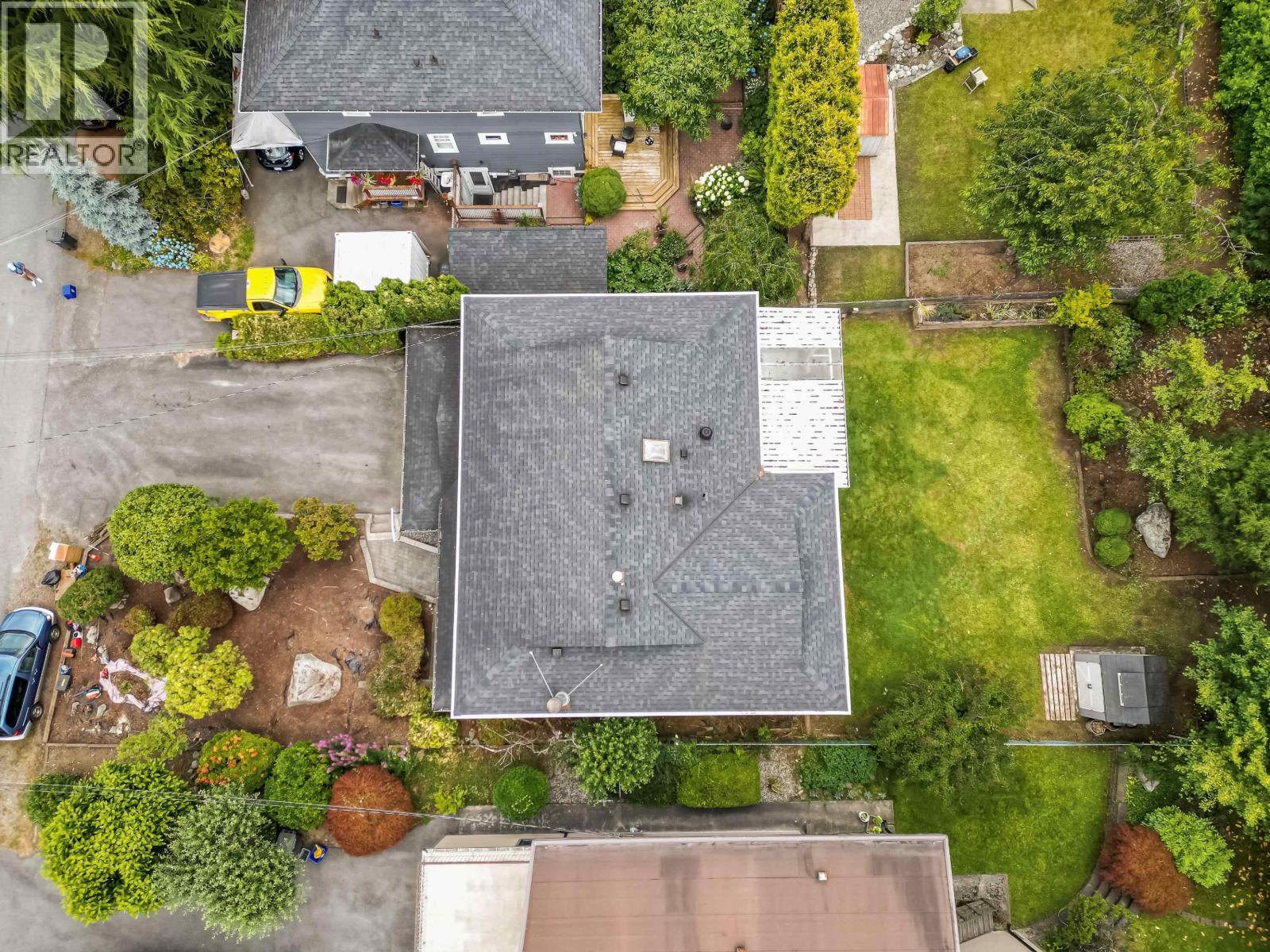 Photo 13 of 5540 Laurel Street, Burnaby BC
