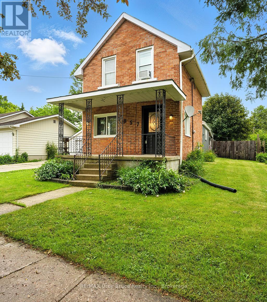 Photo 6 of 1857 6th Avenue E, Owen Sound ON