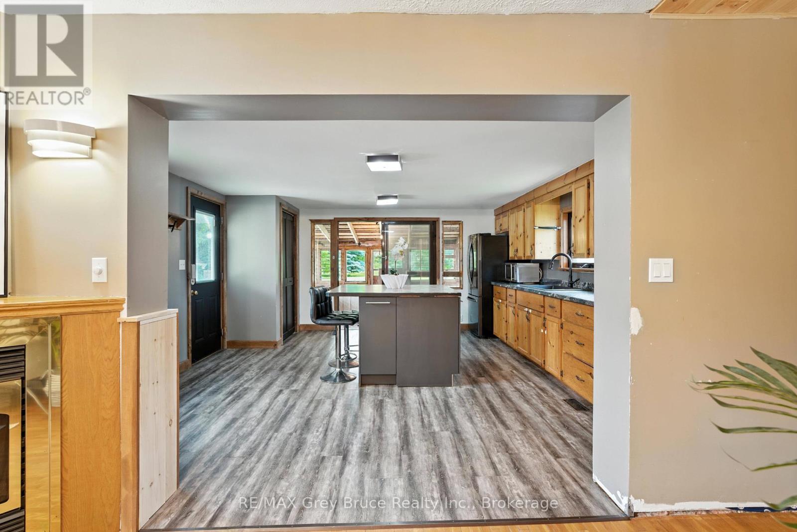 Photo 26 of 1857 6th Avenue E, Owen Sound ON