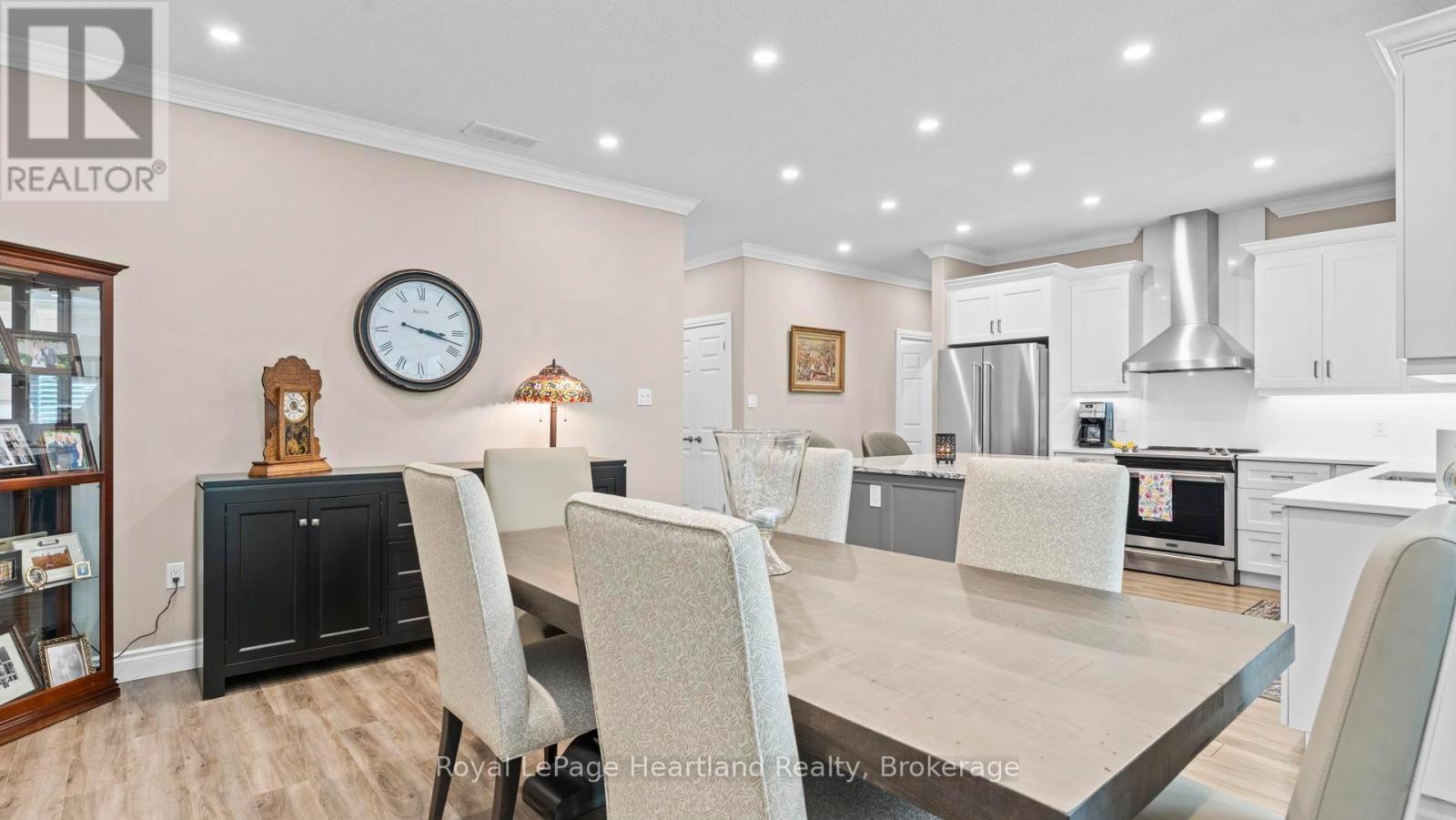Photo 12 of 50 Bayfield Mews Lane, Bluewater ON