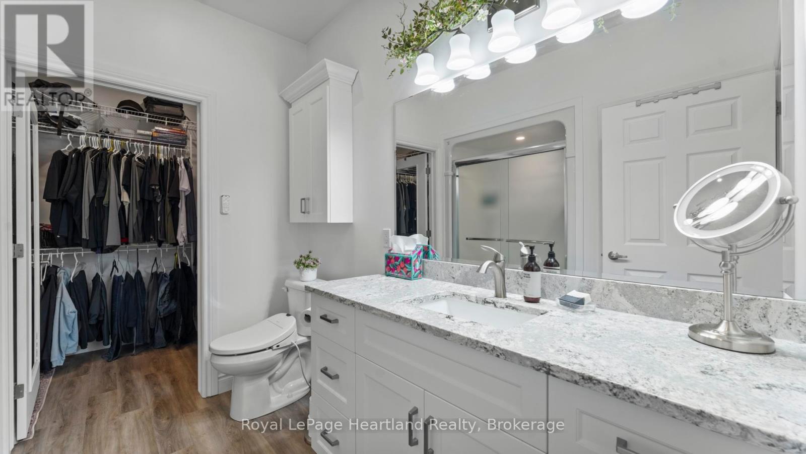 Photo 37 of 50 Bayfield Mews Lane, Bluewater ON