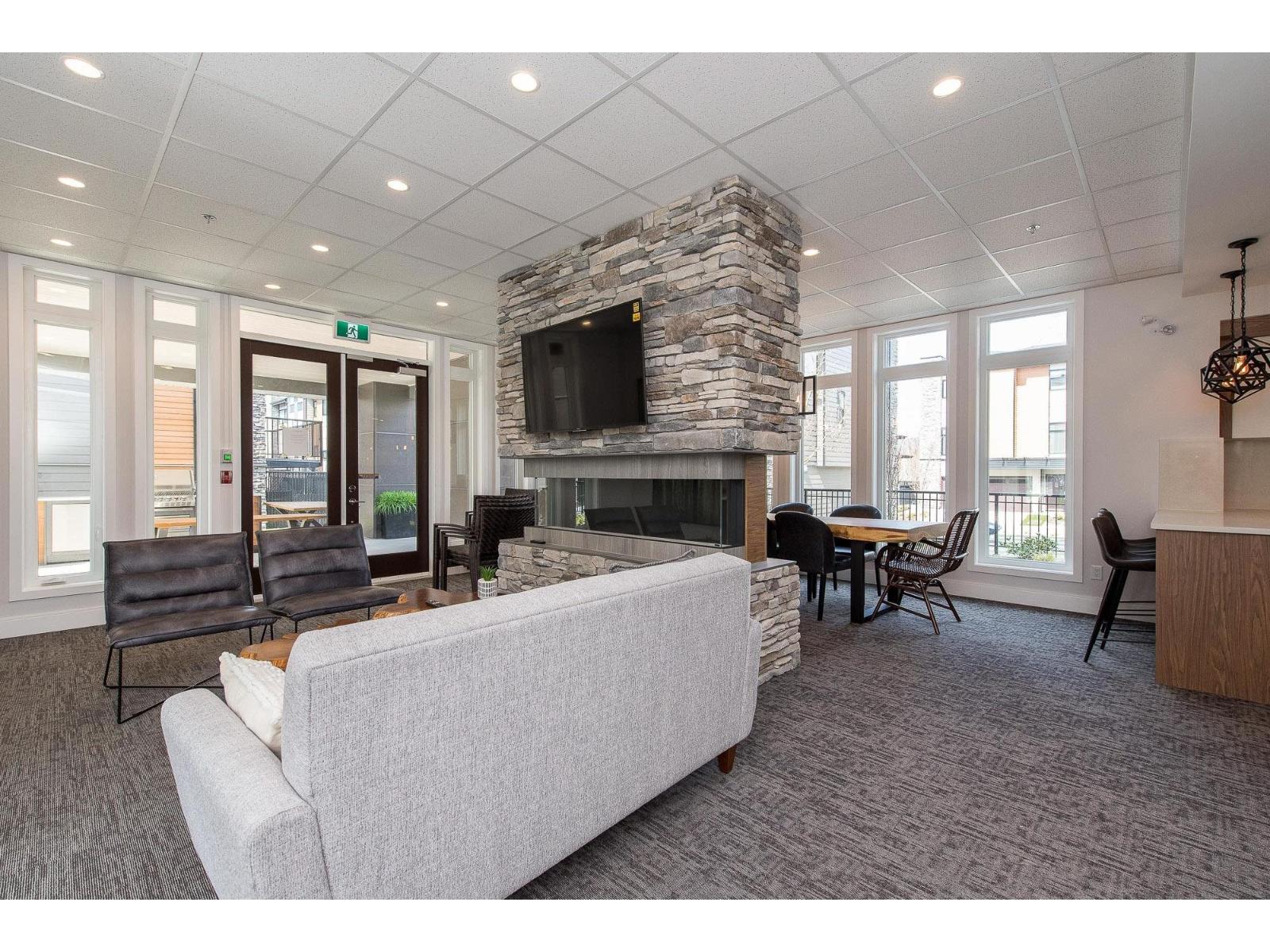Photo 2 of 45 33209 Cherry Avenue, Mission BC