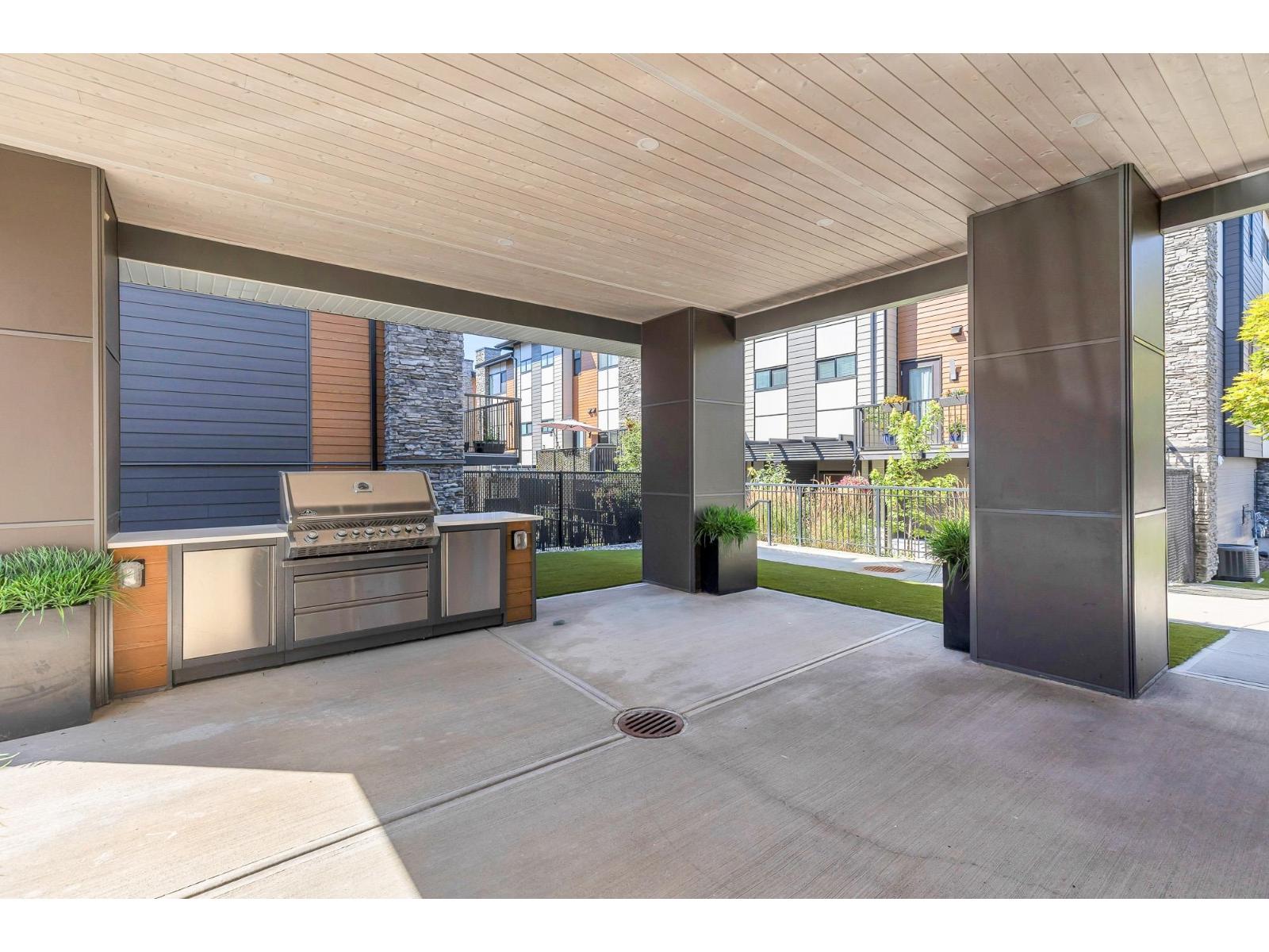Photo 39 of 45 33209 Cherry Avenue, Mission BC
