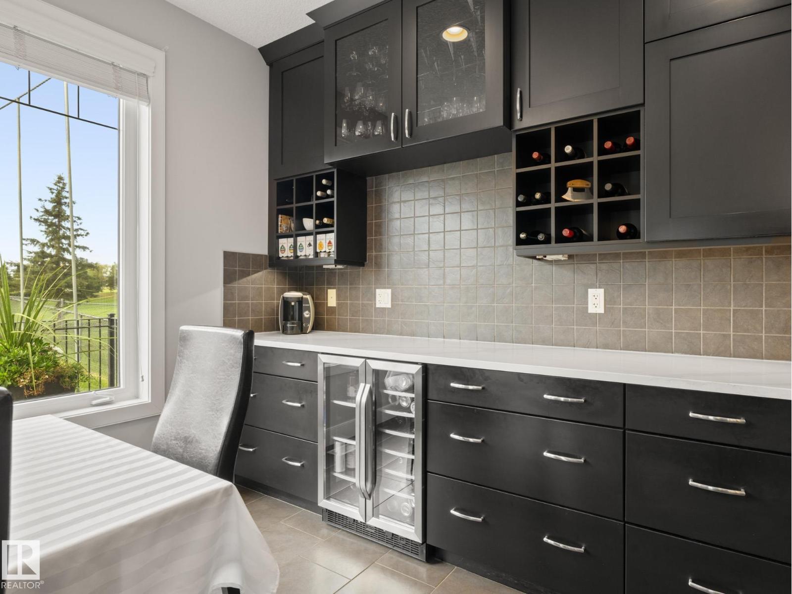 Photo 10 of 8816 208 St Nw, Edmonton AB