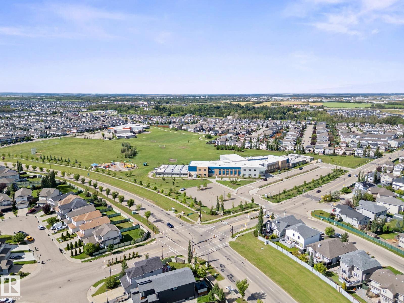 Photo 21 of 8816 208 St Nw, Edmonton AB