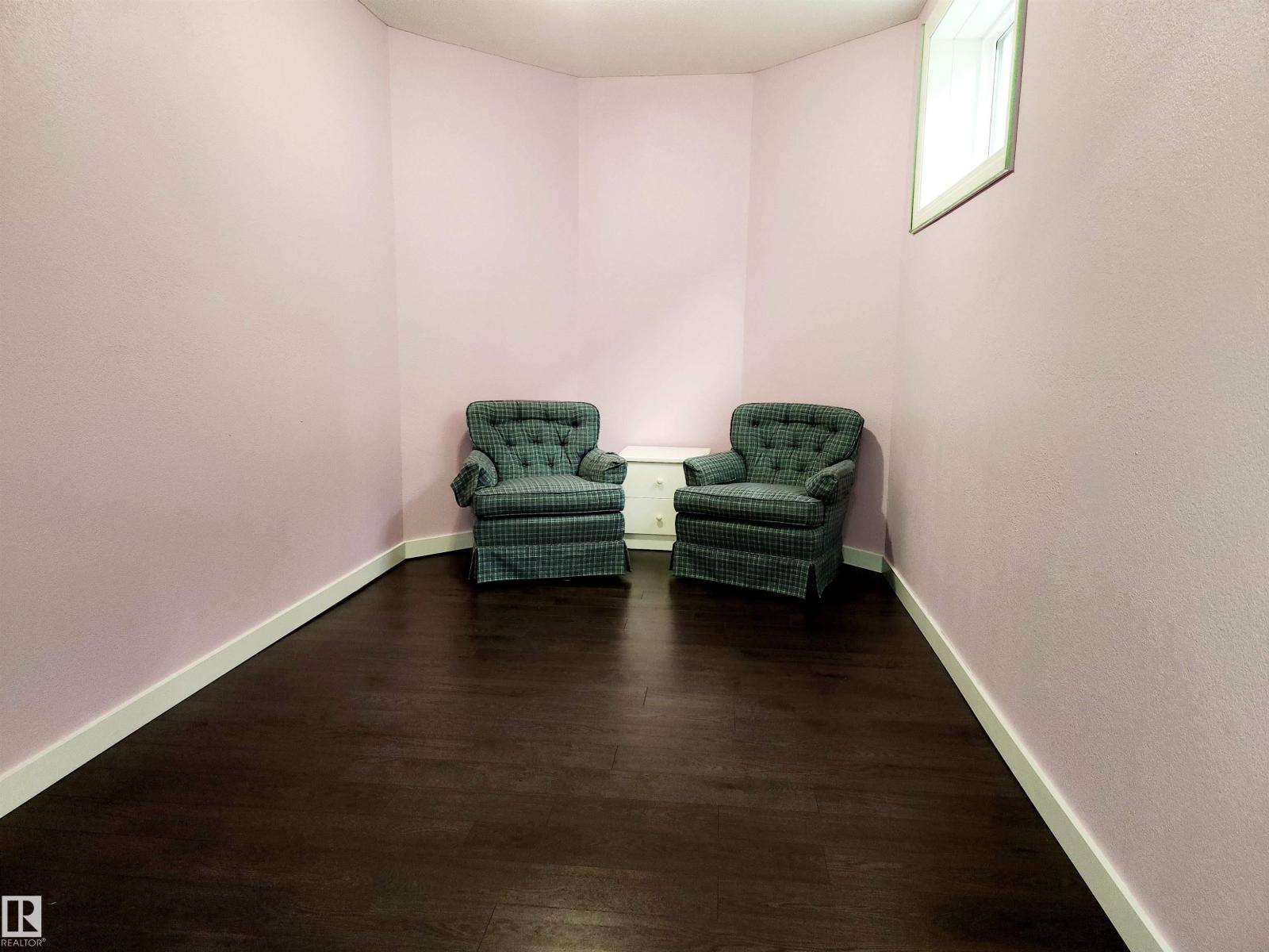 Photo 34 of 1509 Wellwood Wy Nw, Edmonton AB