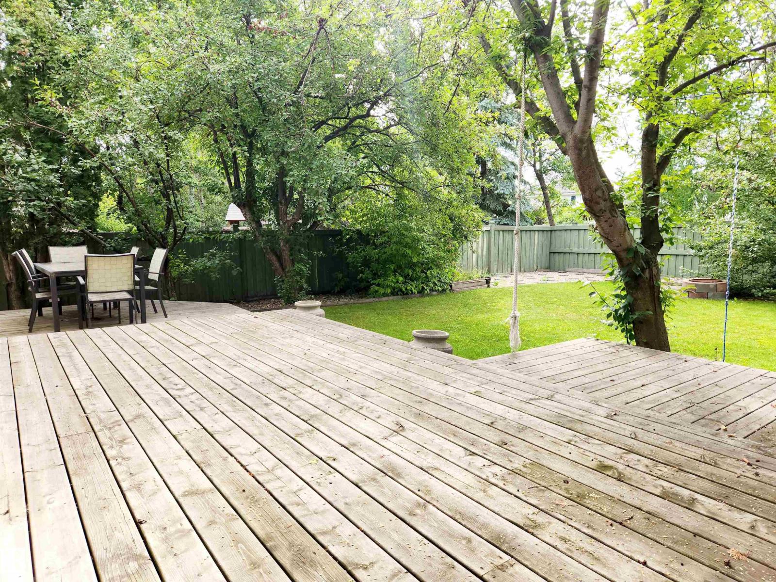 Photo 43 of 1509 Wellwood Wy Nw, Edmonton AB