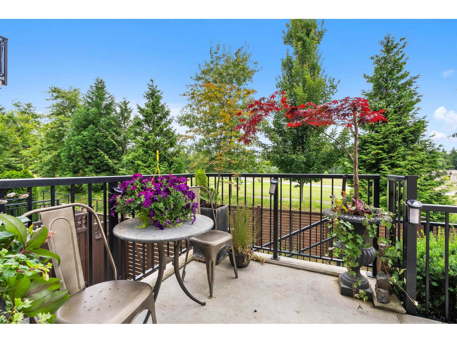 Photo 19 of 53 15775 Mountain View Drive, Surrey BC