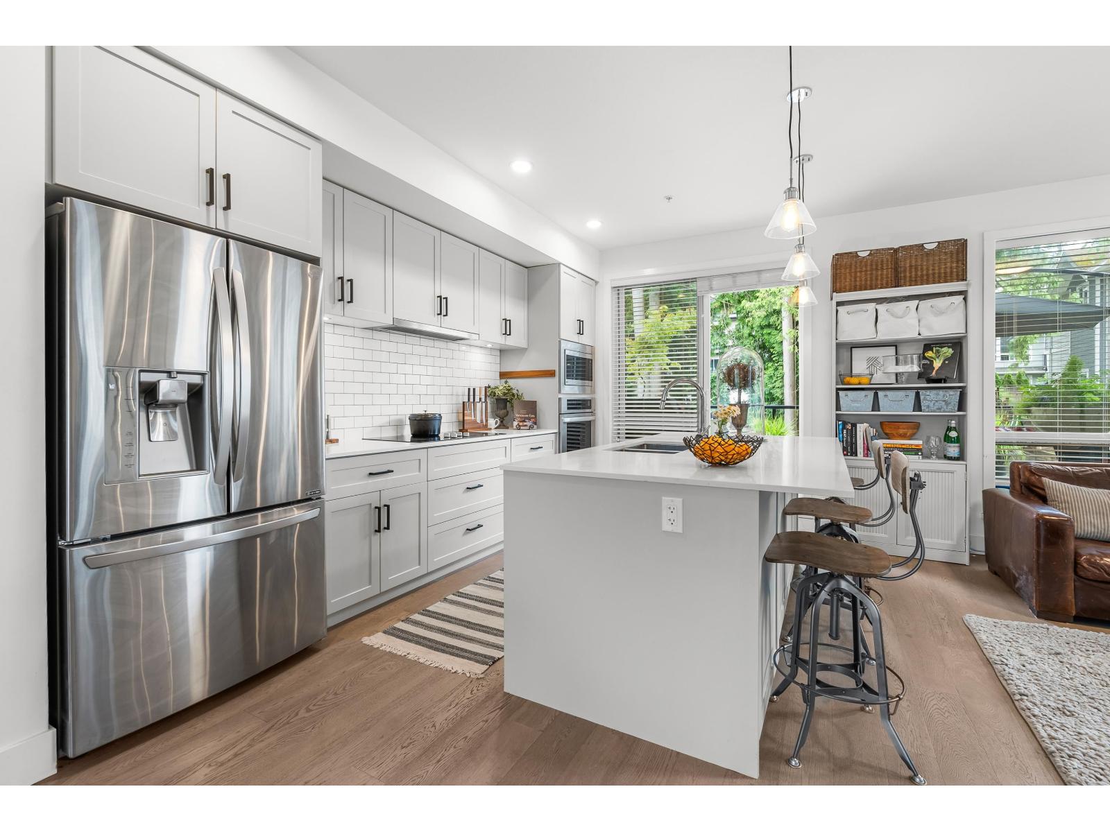 Photo 1 of 53 15775 Mountain View Drive, Surrey BC