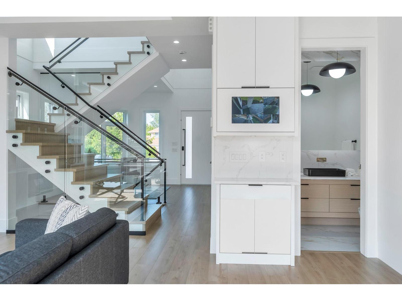 Photo 9 of 7120 204 Street, Langley BC