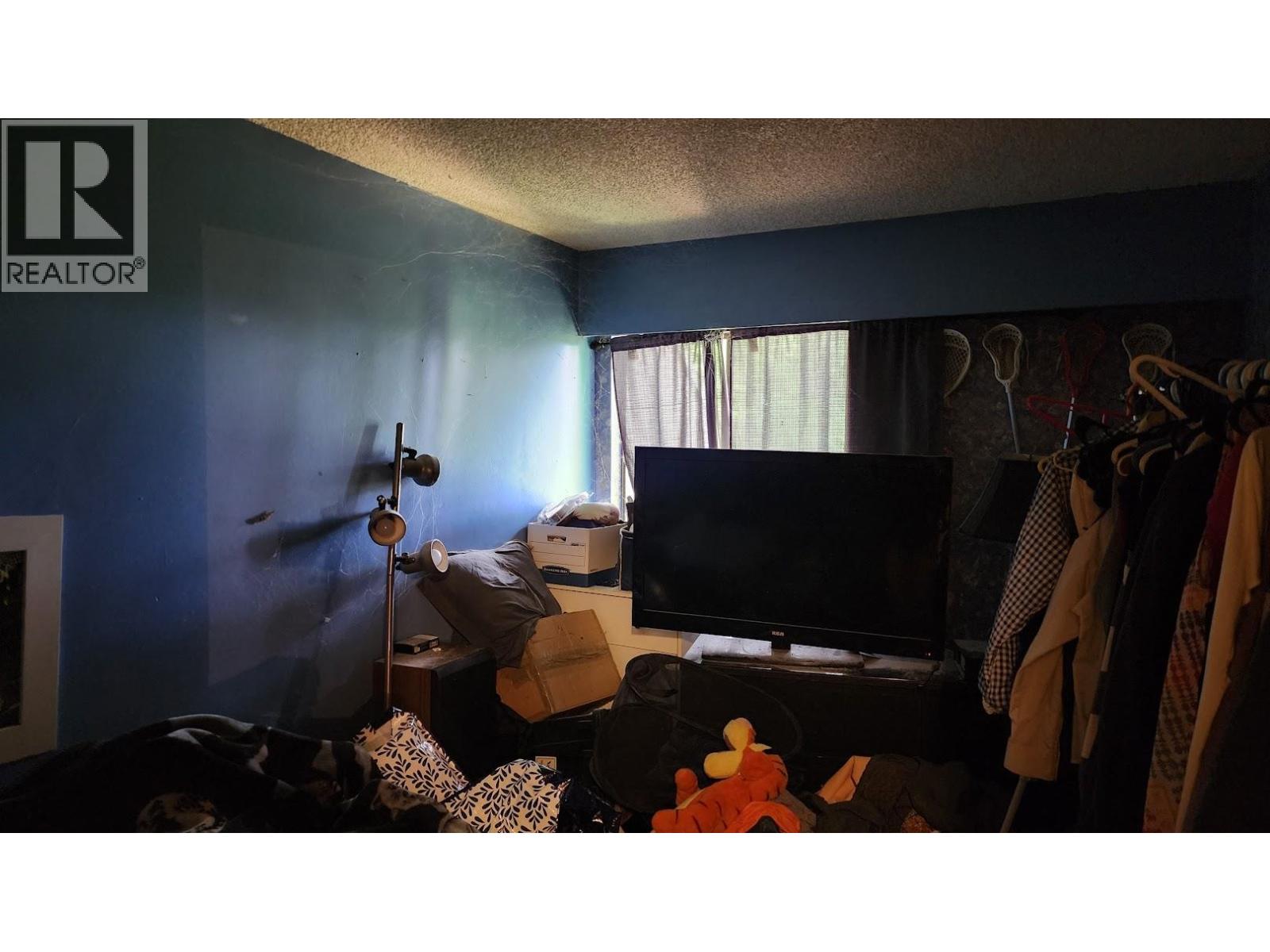 Photo 11 of 204 3391 Springfield Drive, Richmond BC