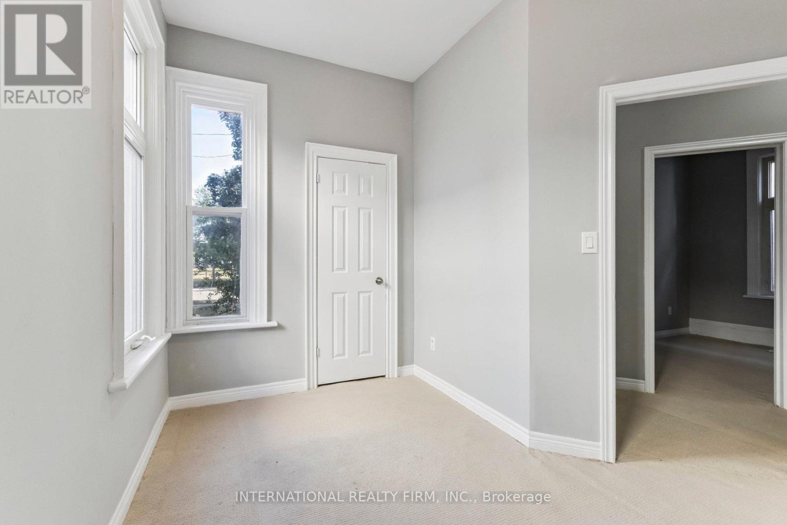 Photo 17 of 54 Marlborough Street, Brantford ON
