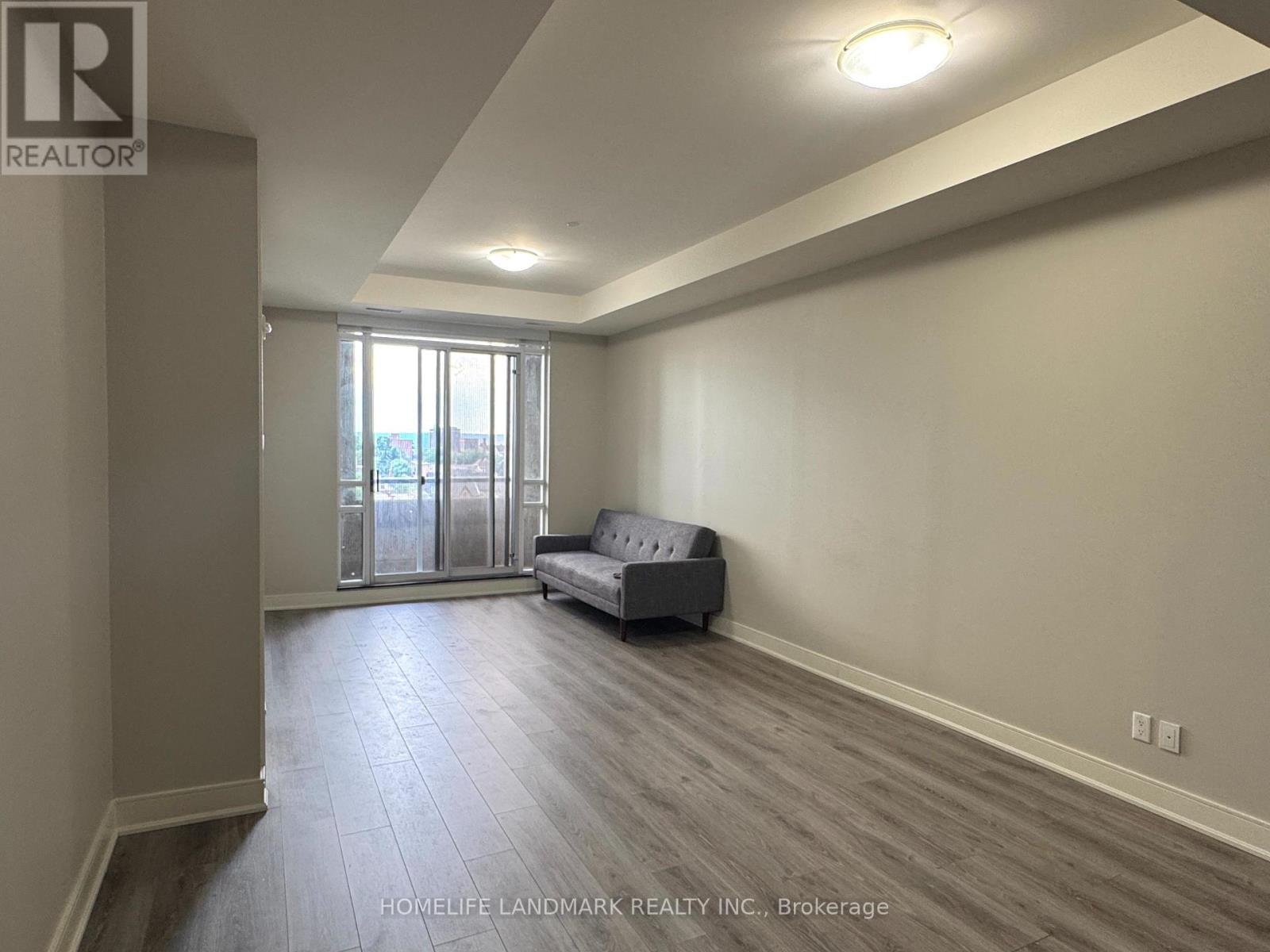 Photo 11 of 707 150 Main Street W, Hamilton ON