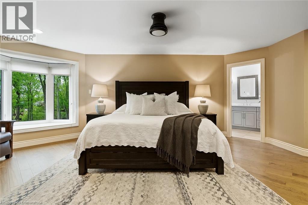 Photo 33 of 1103 Crofton Way, Burlington ON