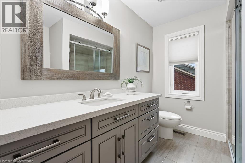 Photo 41 of 1103 Crofton Way, Burlington ON