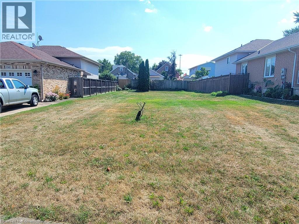 Photo 6 of 6554 Harper Drive, Niagara Falls ON