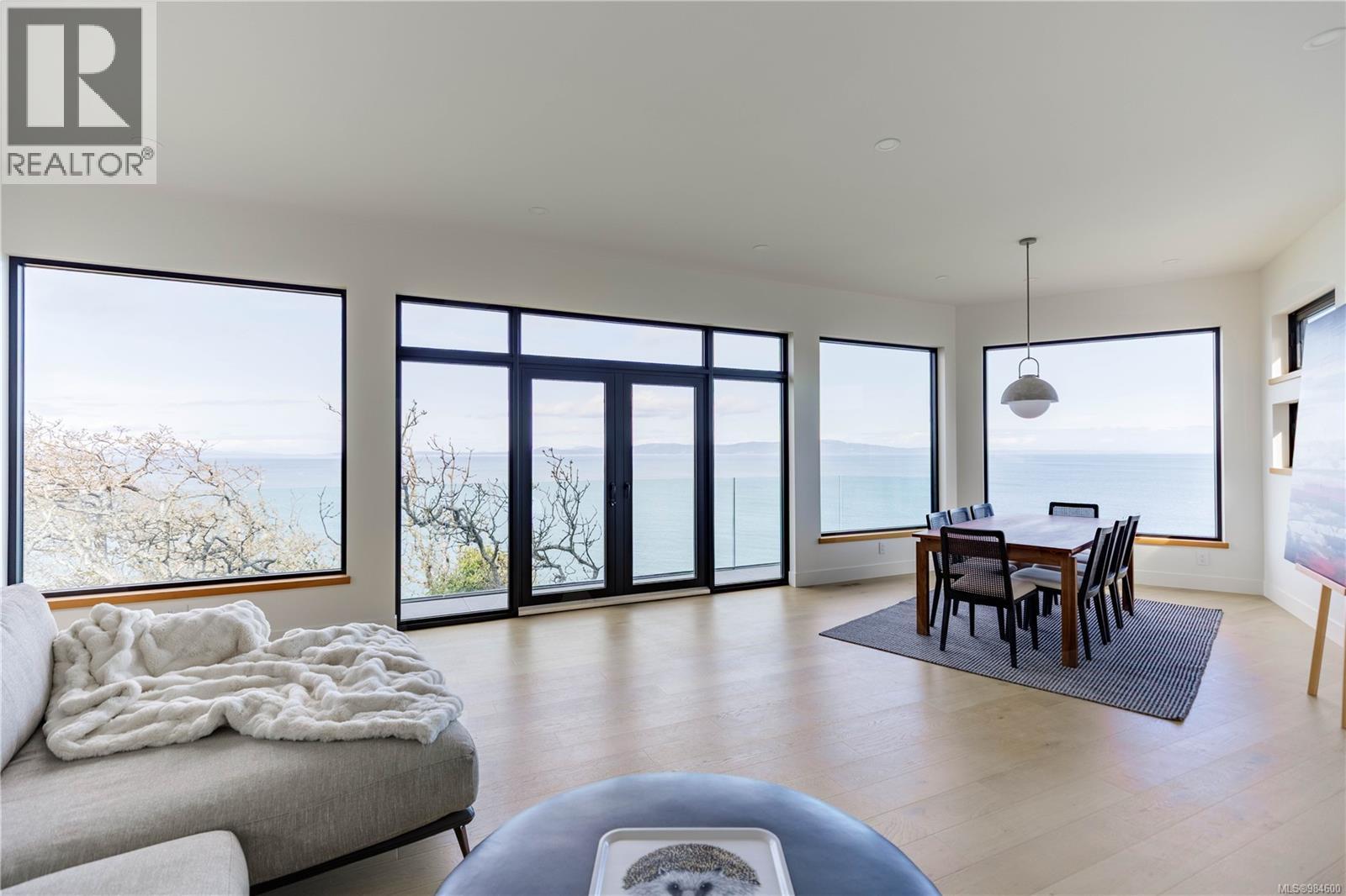  4351 Gordon Head Road, Saanich