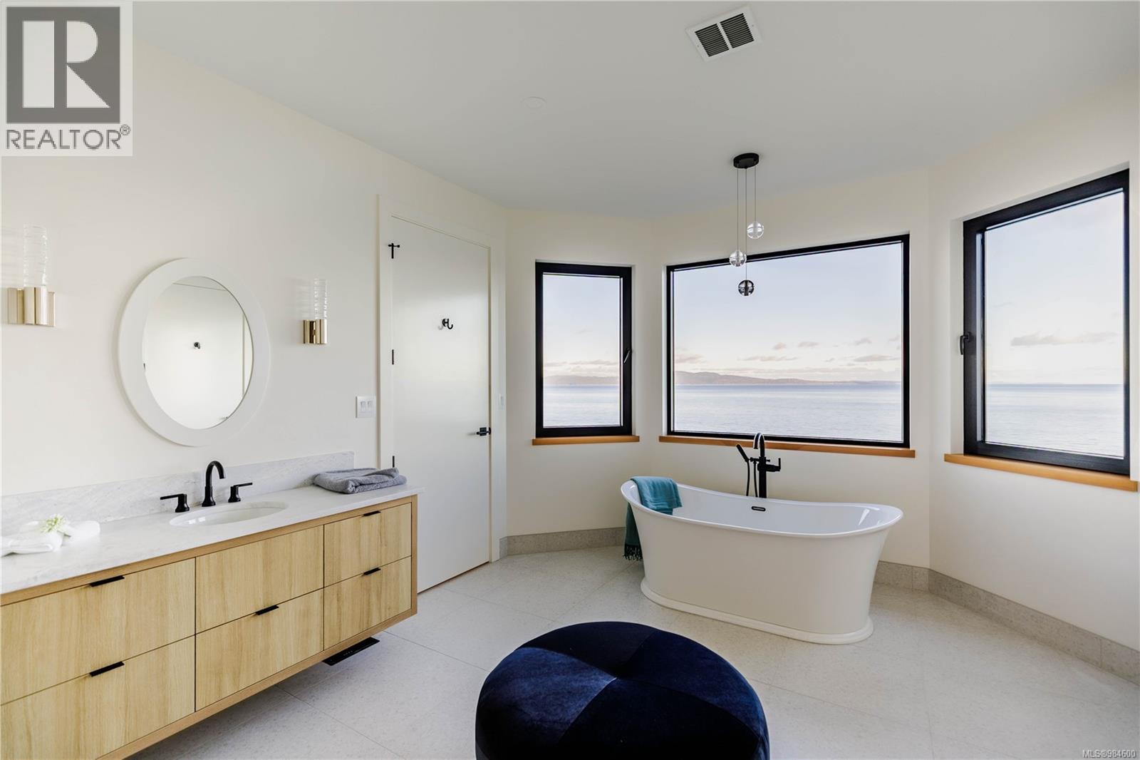  4351 Gordon Head Road, Saanich