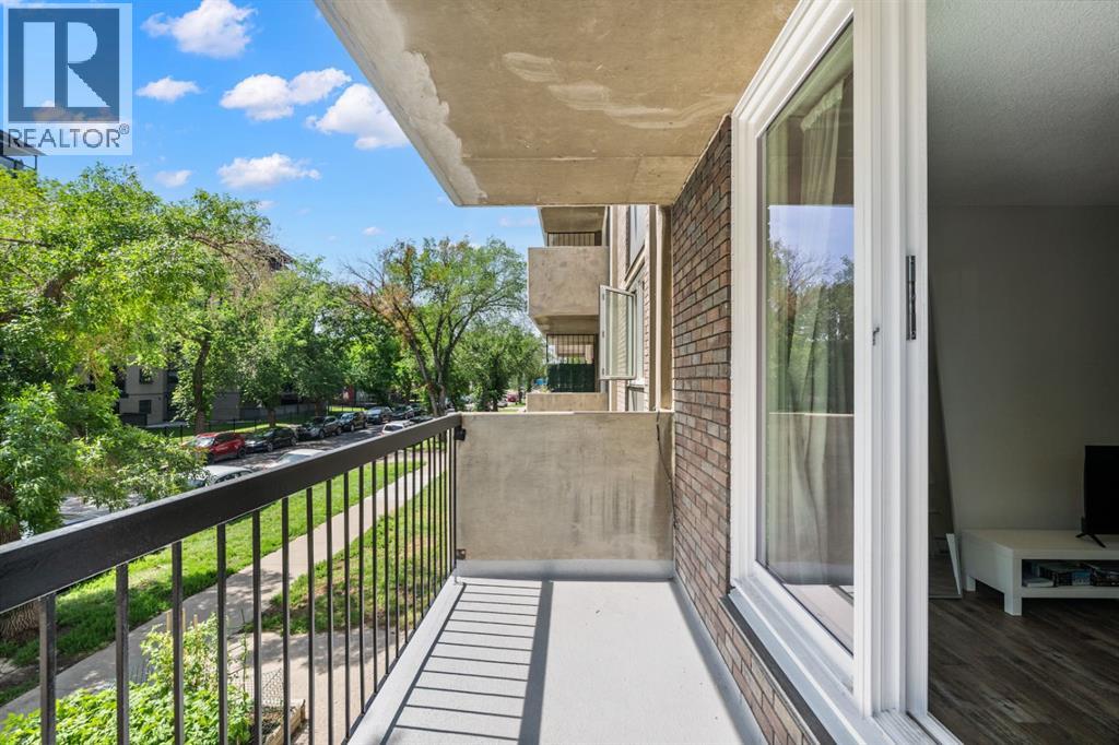 Single Family House for Sale in    Avenue SW Beltline Calgary 