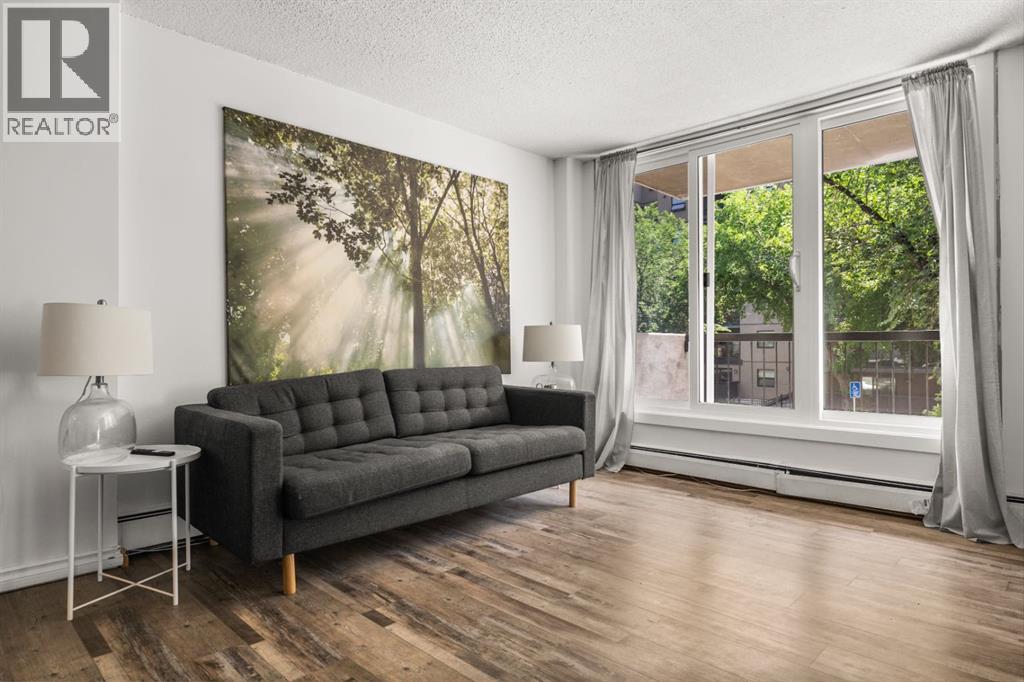 Single Family House for Sale in    Avenue SW Beltline Calgary 