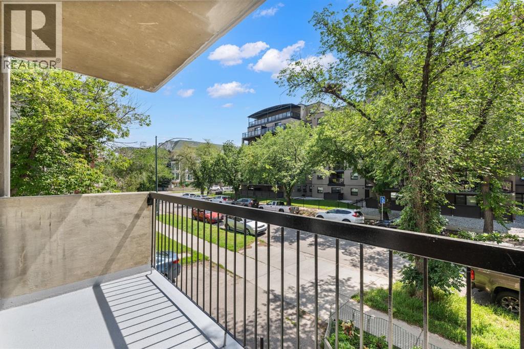 Single Family House for Sale in    Avenue SW Beltline Calgary 