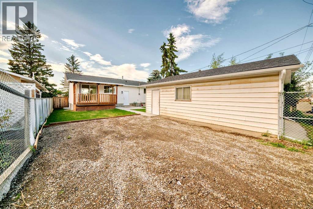 Single Family House Bungalow for Sale in  Penbrooke Close SE Penbrooke Meadows Calgary 