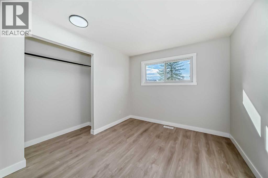 Single Family House Bungalow for Sale in  Penbrooke Close SE Penbrooke Meadows Calgary 