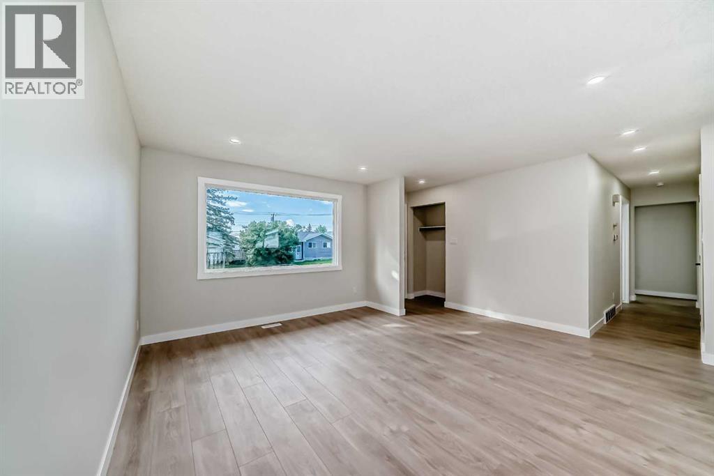 Single Family House Bungalow for Sale in  Penbrooke Close SE Penbrooke Meadows Calgary 