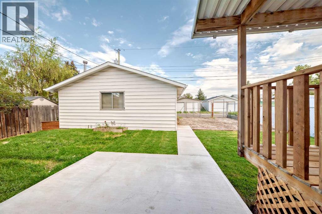 Single Family House Bungalow for Sale in  Penbrooke Close SE Penbrooke Meadows Calgary 