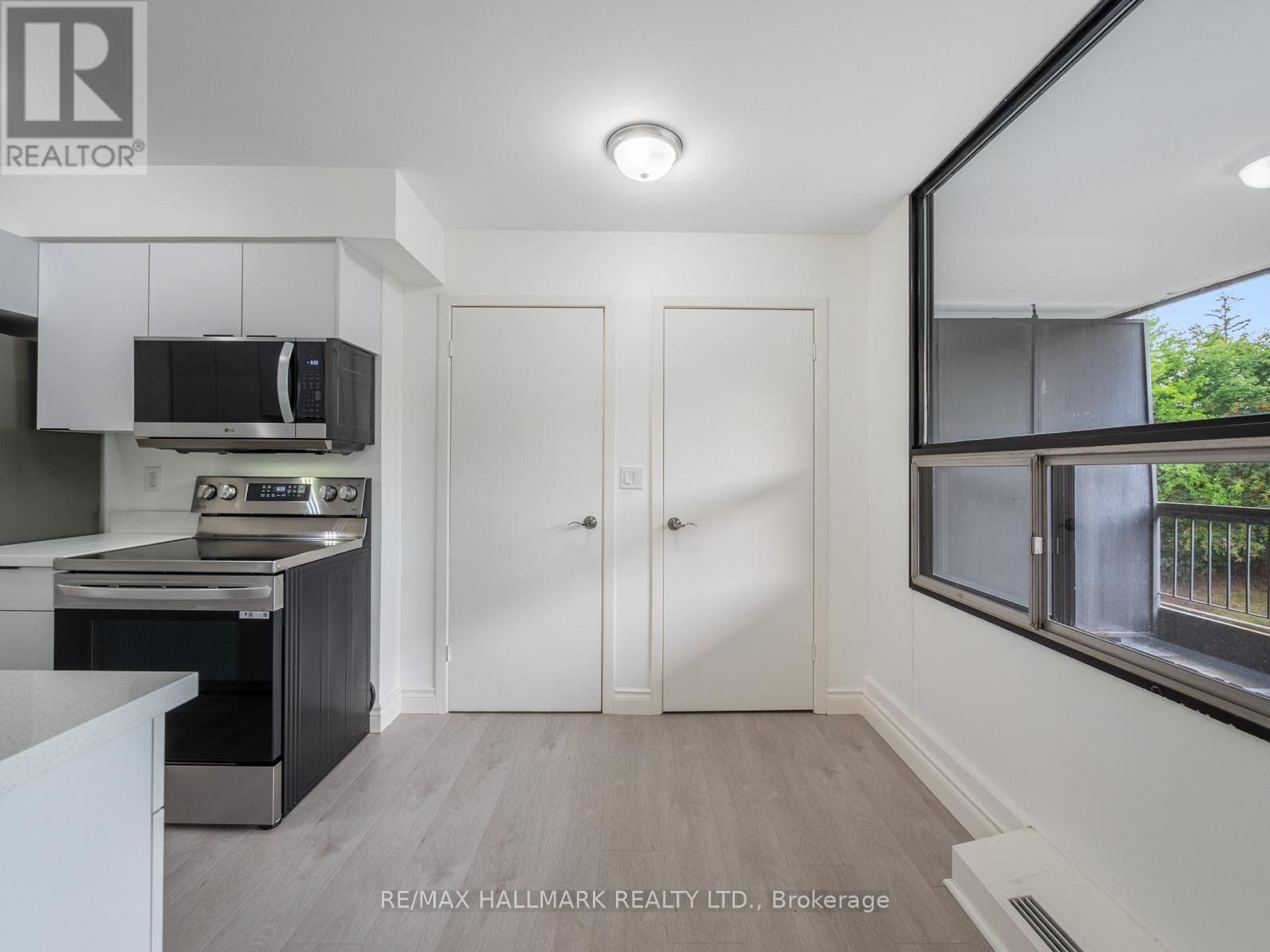 Photo 10 of 206 115 Antibes Drive, Toronto ON